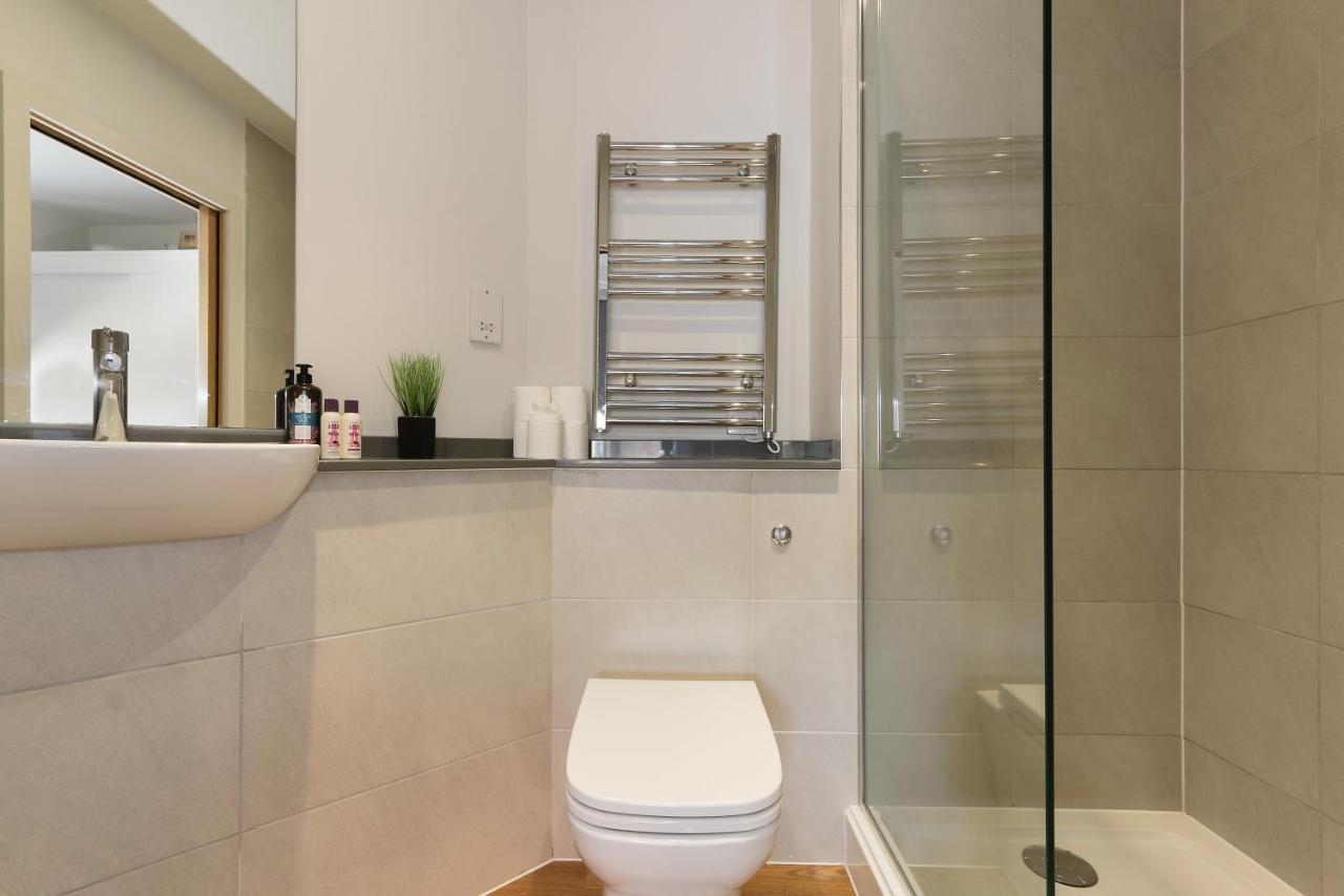 Modern 2-Bed Apartment, Free Parking, City Centre, Netflix & Pet Friendly - Hosted By Stay Host Save Шефилд Экстерьер фото