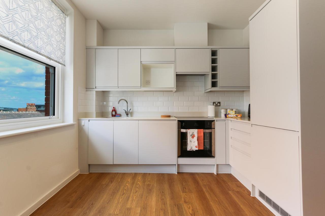 Modern 2-Bed Apartment, Free Parking, City Centre, Netflix & Pet Friendly - Hosted By Stay Host Save Шефилд Экстерьер фото