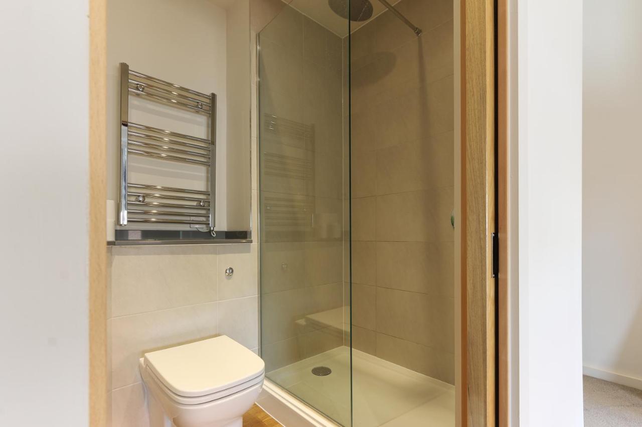 Modern 2-Bed Apartment, Free Parking, City Centre, Netflix & Pet Friendly - Hosted By Stay Host Save Шефилд Экстерьер фото